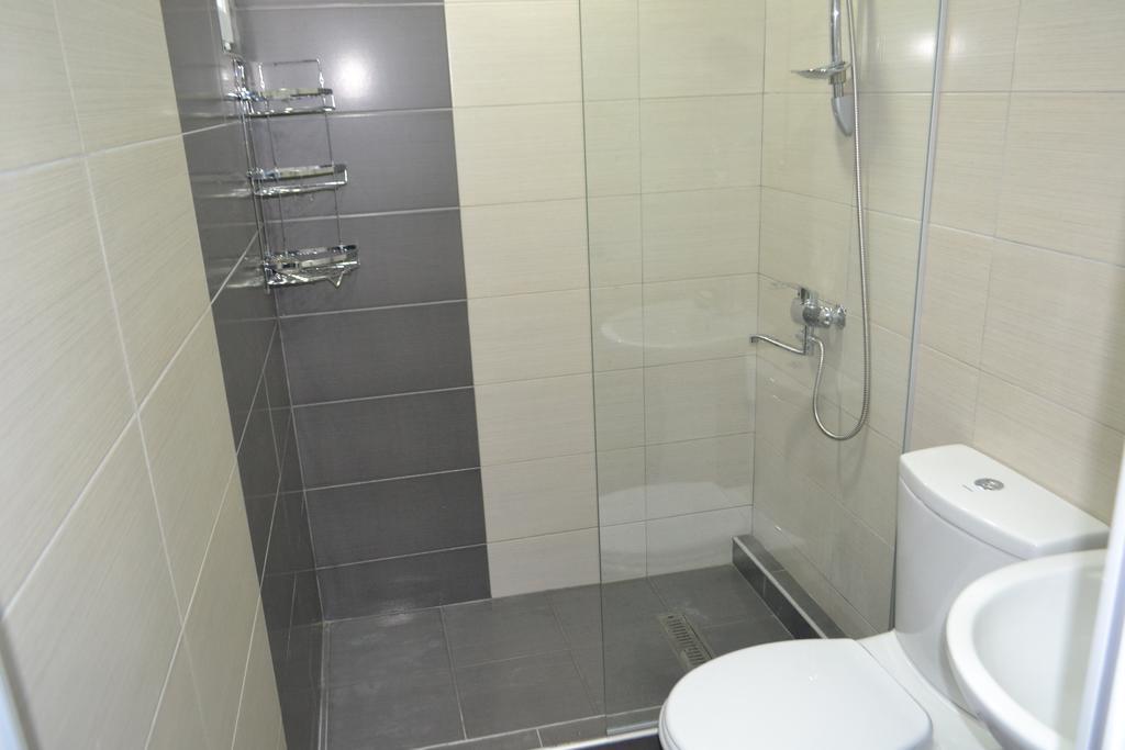 Apartment Near The Beach Batumi-โกนิโอ ภายนอก รูปภาพ